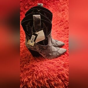 Dingo Calico Snakeskin Leather Women's Western Boots NWT